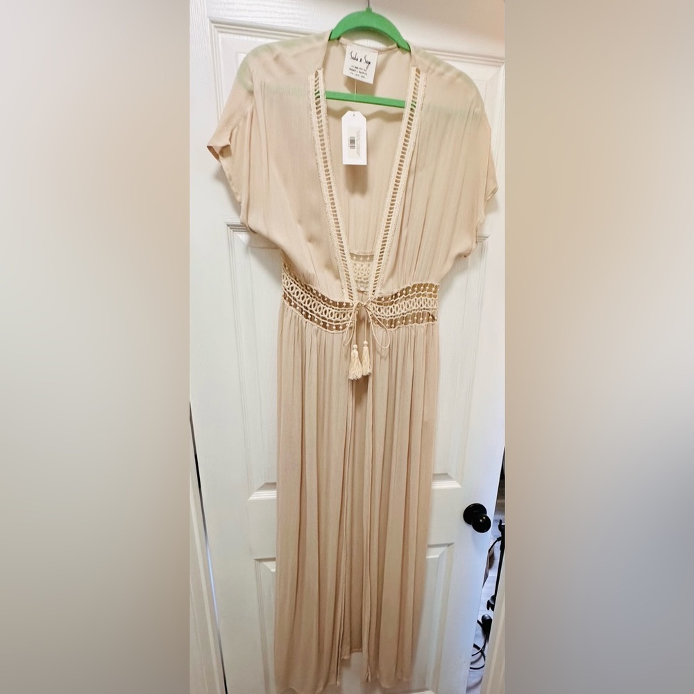 Elegant Cream Maxi Dress
